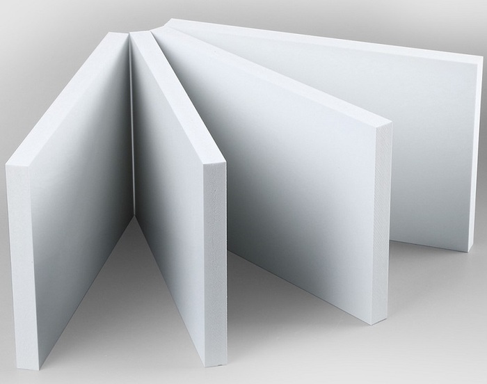 So sánh nhựa Picomat và Composite