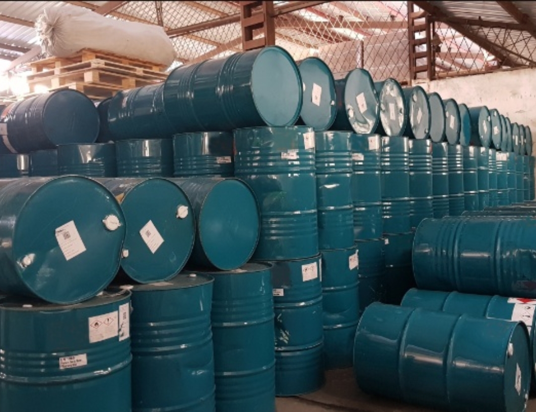 NHỰA POLYESTER 8201